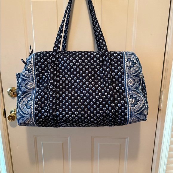 Retired Vintage Vera Bradley Nantucket Navy Large Duffle Bag - Picture 5 of 11
